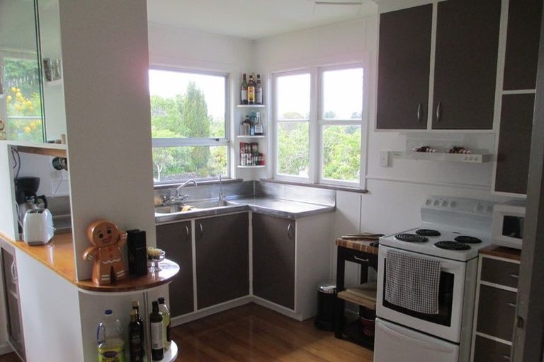 Photo of property in 59a Parkland Crescent, Terrace End, Palmerston North, 4410