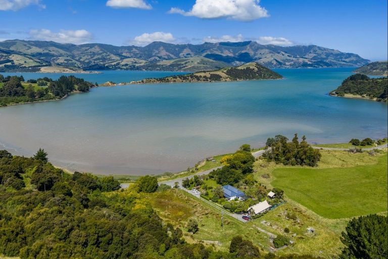 Photo of property in 5849 Christchurch Akaroa Road, Duvauchelle, Akaroa, 7582