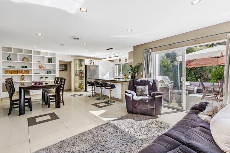 Photo of property in 20 Kunzea Place, Greenhithe, Auckland, 0632