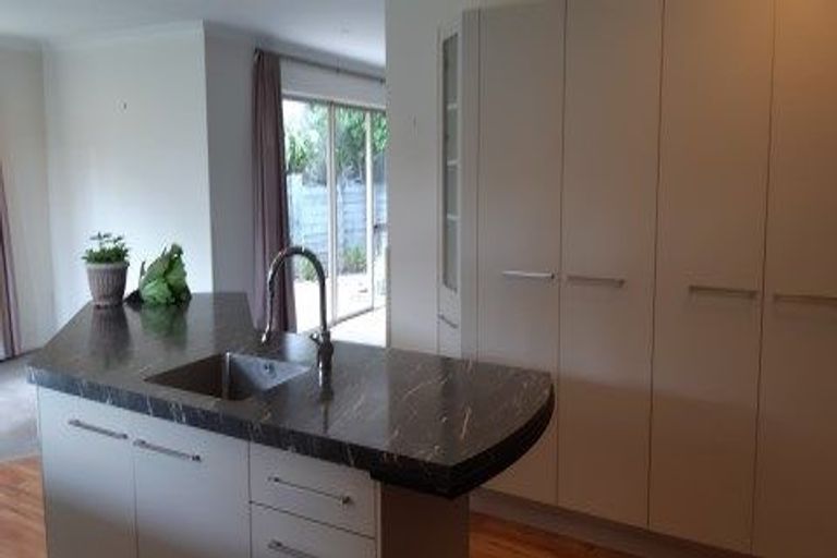 Photo of property in 14 Andre Rise, Stanmore Bay, Whangaparaoa, 0932