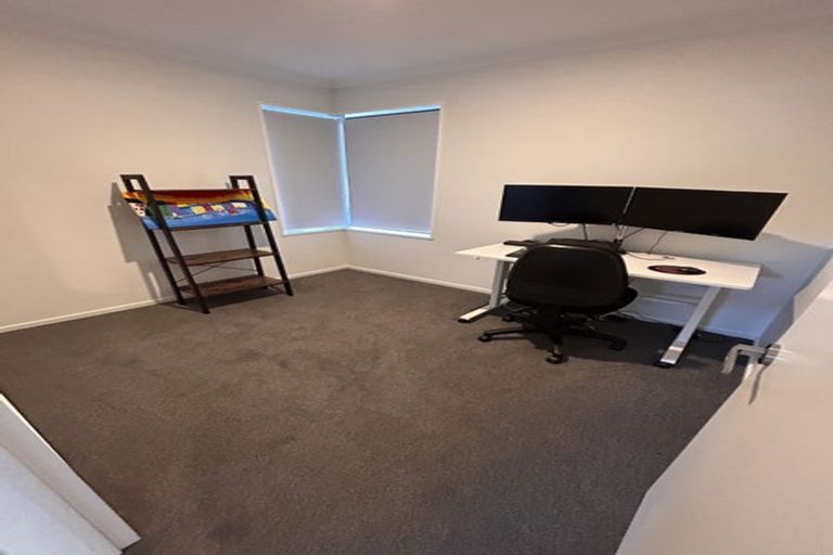 Photo of property in 13 Mcquillan Avenue, Woodend, 7610