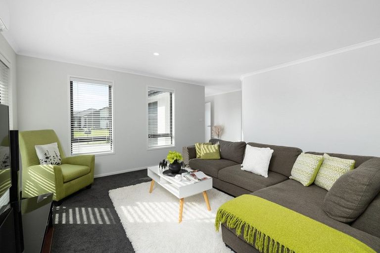 Photo of property in 17 Furlong Road, Papamoa, 3118