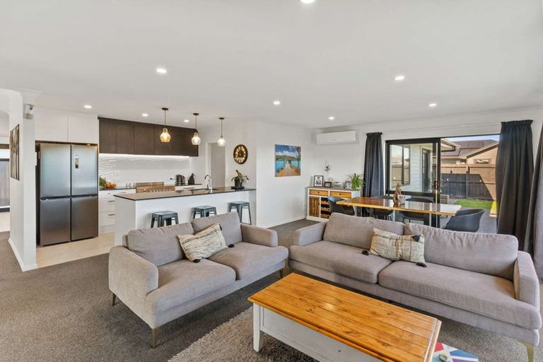 Photo of property in 44 Mcquillan Avenue, Woodend, 7610