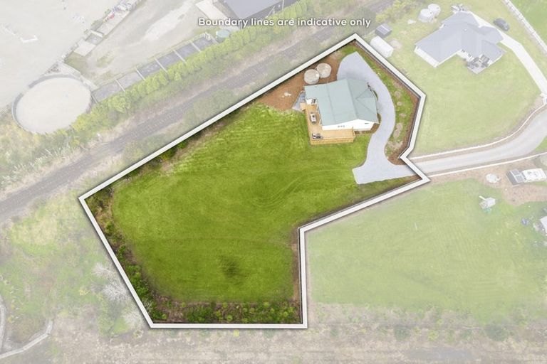 Photo of property in 35 Downer Access Road, Kaukapakapa, 0873