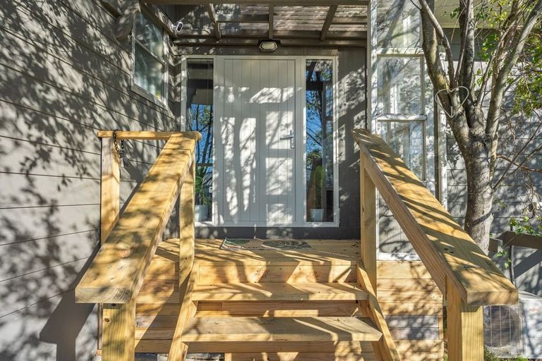 Photo of property in 48 Campbell Avenue, Paraparaumu, 5032