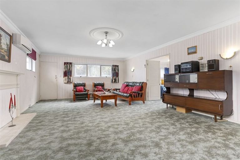 Photo of property in 14 Dennis Avenue, Hillpark, Auckland, 2102