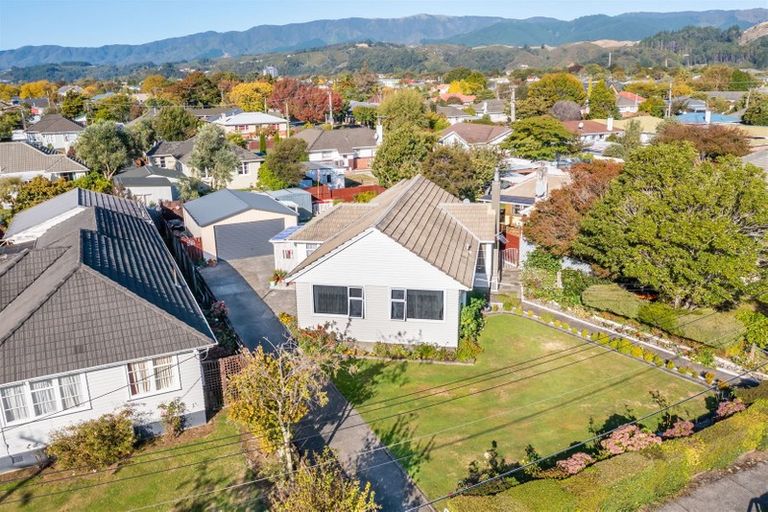 Photo of property in 13 Weka Grove, Elderslea, Upper Hutt, 5018
