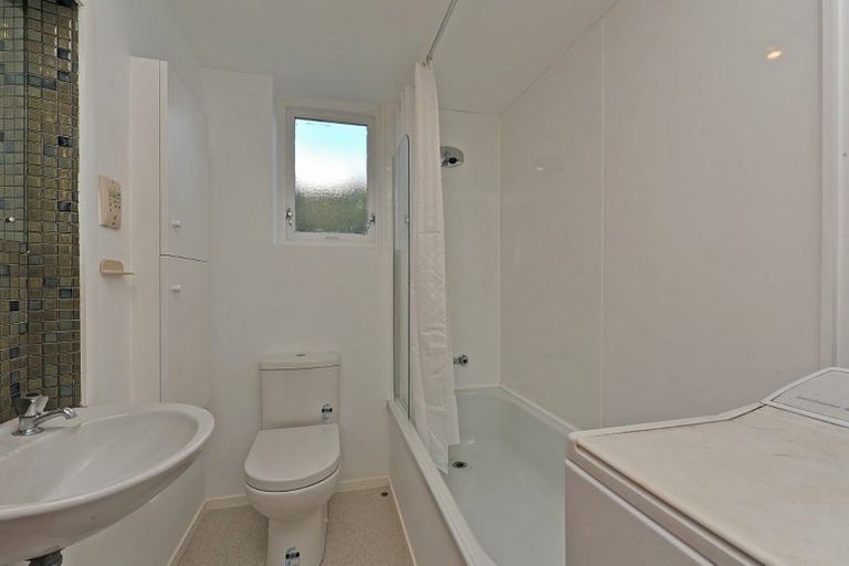 Photo of property in 3 Stowe Hill, Thorndon, Wellington, 6011