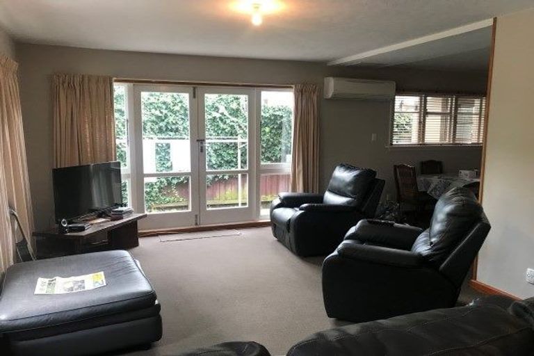 Photo of property in 1/27 Taylors Avenue, Bryndwr, Christchurch, 8052