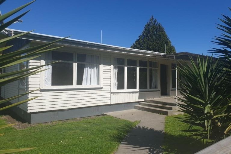 Photo of property in 201 Kenilworth Road, Mayfair, Hastings, 4122