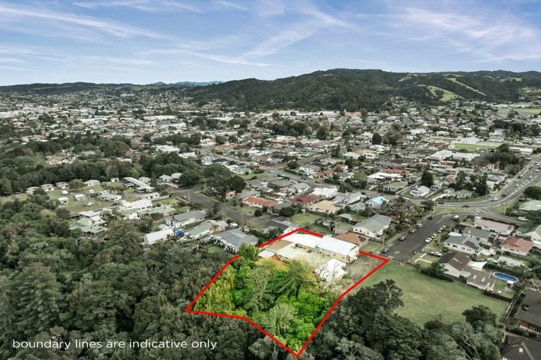 Photo of property in 8 Banff Street, Regent, Whangarei, 0112