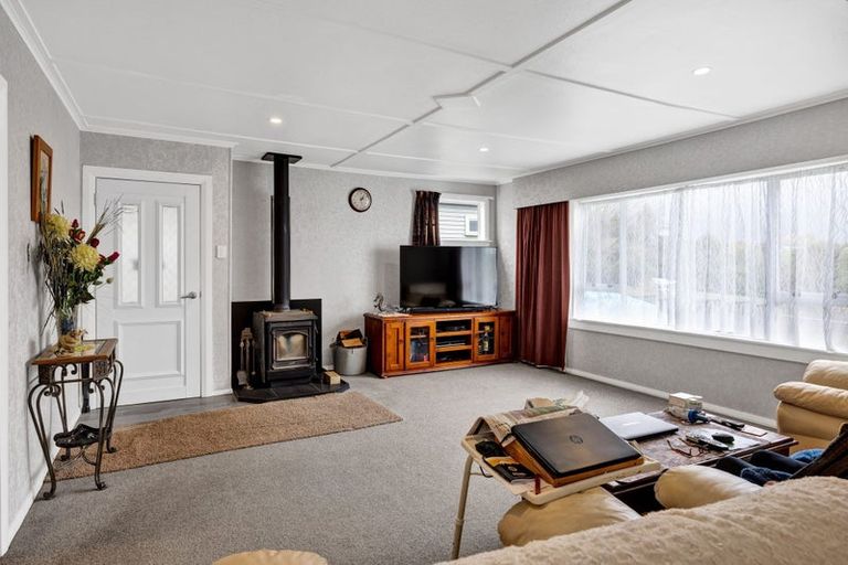 Photo of property in 234 Bridge Street, Eltham, 4322