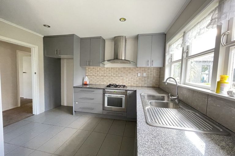 Photo of property in 59 Renoir Street, West Harbour, Auckland, 0618