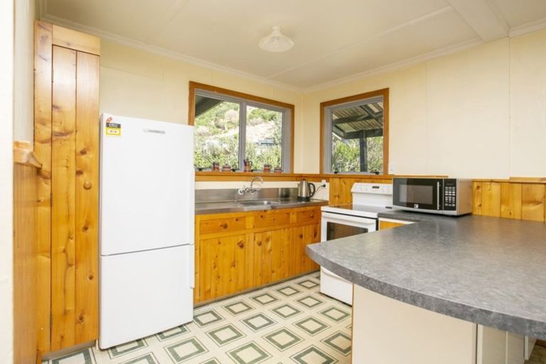 Photo of property in 273 Mataikona Road, Mataikona, Tinui, 5889