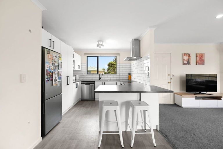 Photo of property in 26 Aldershot Place, Nawton, Hamilton, 3200