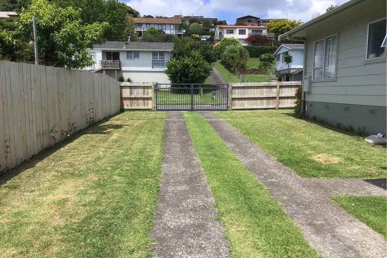 Photo of property in 20 Dingadee Street, Welcome Bay, Tauranga, 3112