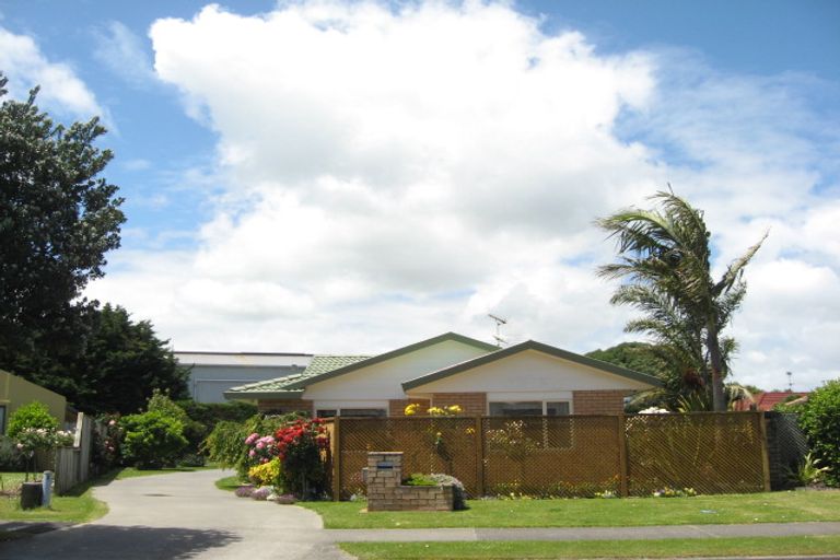 Photo of property in 115 Longford Park Drive, Takanini, 2112