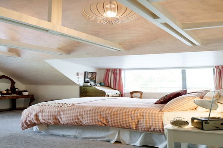 Photo of property in 75 Glenross Street, Glenross, Dunedin, 9011