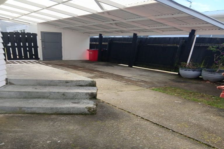 Photo of property in 7 Kentucky Street, Totara Park, Upper Hutt, 5018