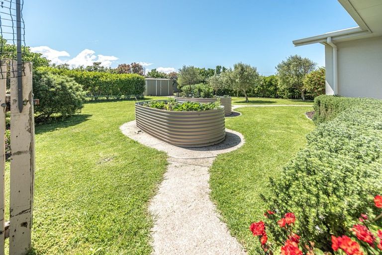 Photo of property in 16 Egmont Street, Patea, 4520