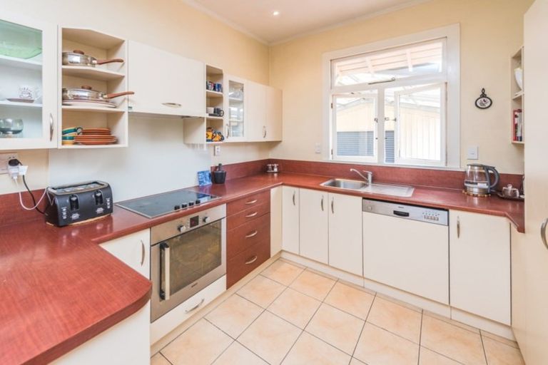 Photo of property in 30 Moore Avenue, Tawhero, Whanganui, 4501