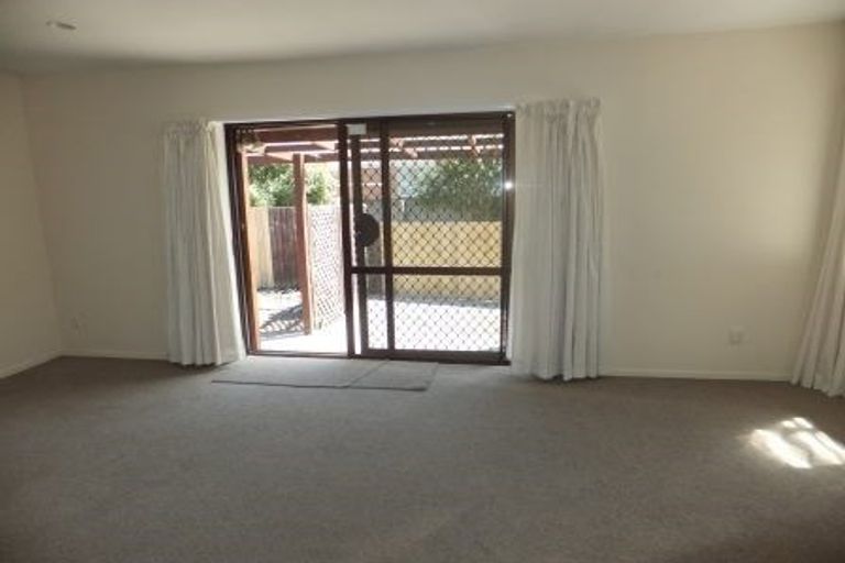 Photo of property in 20b Field Terrace, Upper Riccarton, Christchurch, 8041