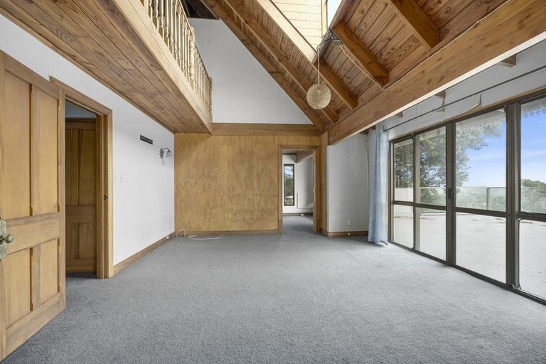 Photo of property in 380 Paremoremo Road, Paremoremo, Auckland, 0632