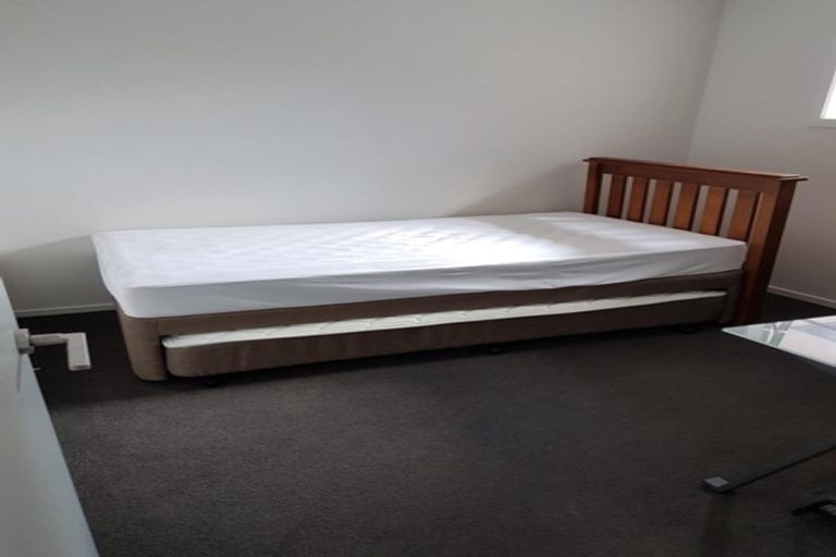 Photo of property in 37 Chiefs Court, Hamilton East, Hamilton, 3216