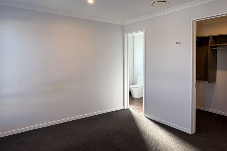 Photo of property in 16 Koral Lane, Broomfield, Christchurch, 8042