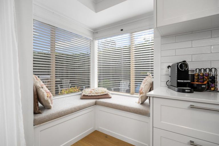 Photo of property in 1 Guildford Place, Bethlehem, Tauranga, 3110