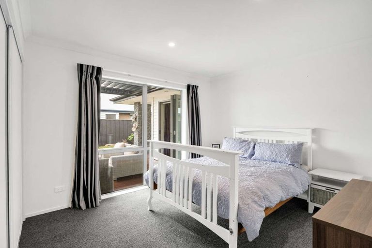 Photo of property in 13 Pahua Street, Pegasus, 7612