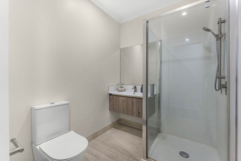 Photo of property in 9/28 Nevill Road, Hobsonville, Auckland, 0616