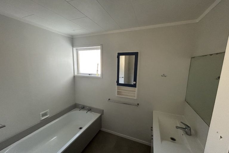 Photo of property in 81 Lupin Road, Otaki, 5512