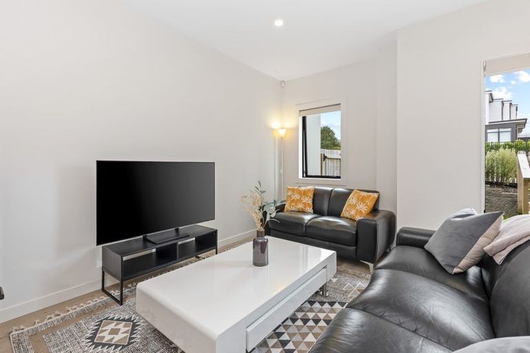 Photo of property in 10b Nellie Drive, Kumeu, 0810