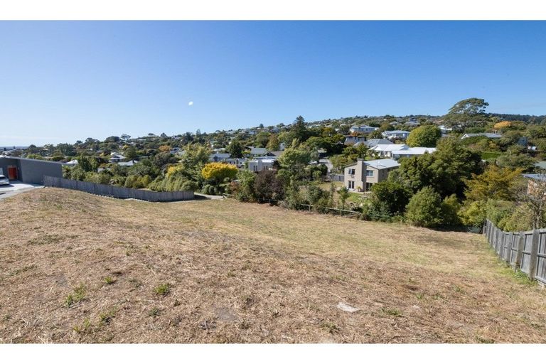 Photo of property in 7 Sasaram Lane, Cashmere, Christchurch, 8022