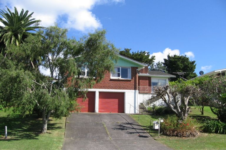 Photo of property in 44 Compton Street, Hillcrest, Auckland, 0627