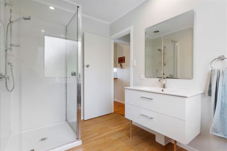 Photo of property in 20 Bertram Road, Kawakawa Bay, 2585