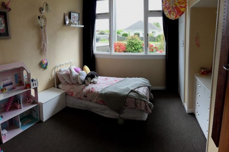 Photo of property in 39 Mary Street, Winton, 9720