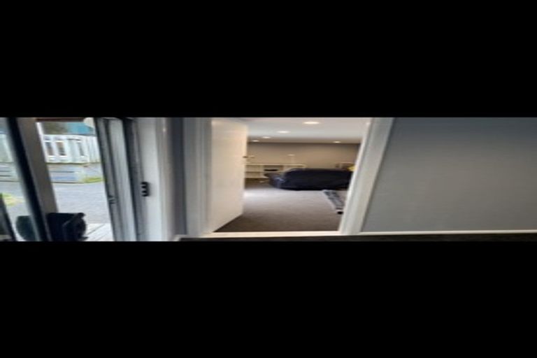 Photo of property in 53 Victory Crescent, Tawa, Wellington, 5028