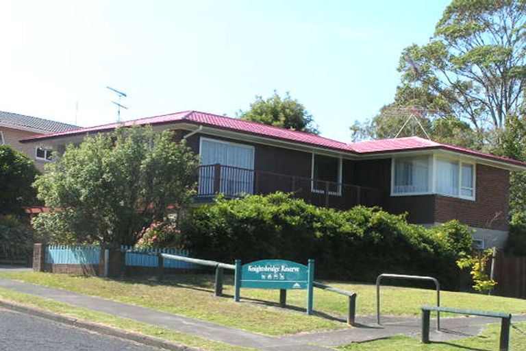 Photo of property in 60 Knightsbridge Drive, Forrest Hill, Auckland, 0620
