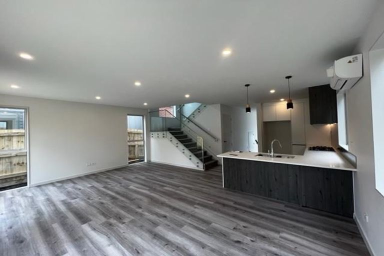 Photo of property in 31 Clara Road, Silverdale, 0932