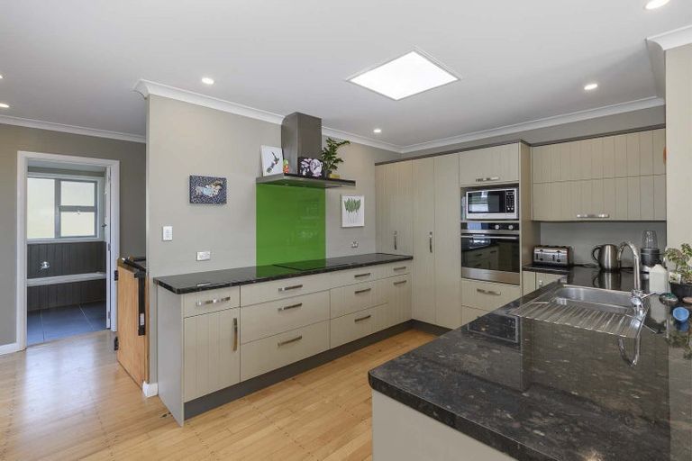 Photo of property in 22 Andrew Place, Otumoetai, Tauranga, 3110