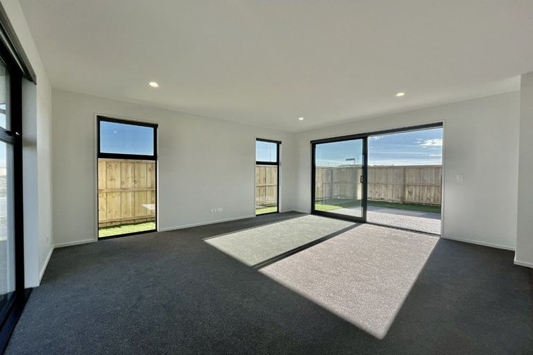 Photo of property in 19 Nirmal Way, Rolleston, 7614