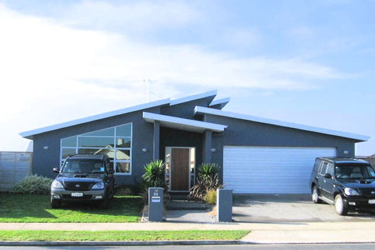 Photo of property in 24 Coleraine Drive, Rototuna, Hamilton, 3210