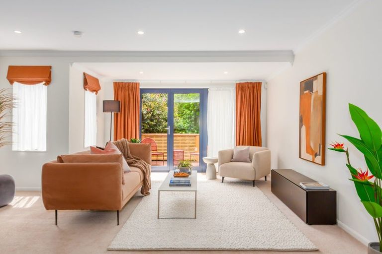 Photo of property in 15 Futuna Close, Karori, Wellington, 6012