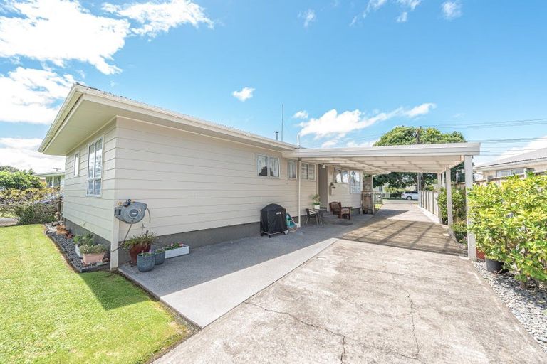 Photo of property in 15 Ward Street, Aramoho, Whanganui, 4500