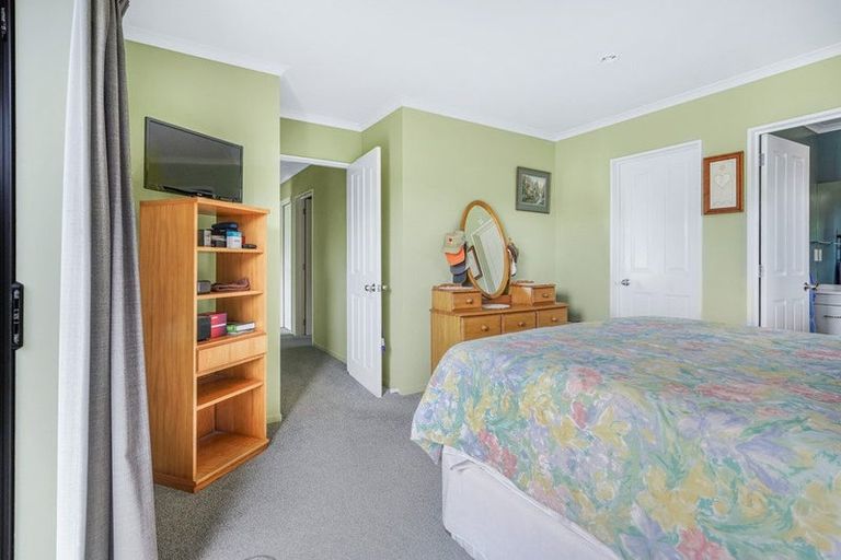 Photo of property in 43 Farringdon Avenue, Rototuna North, Hamilton, 3210