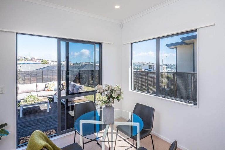 Photo of property in 90 Kentwood Drive, Woodridge, Wellington, 6037