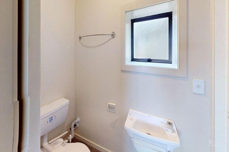 Photo of property in 16 Dittmer Drive, Awapuni, Palmerston North, 4412