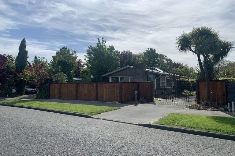 Photo of property in 11 Flower Street, Bryndwr, Christchurch, 8053